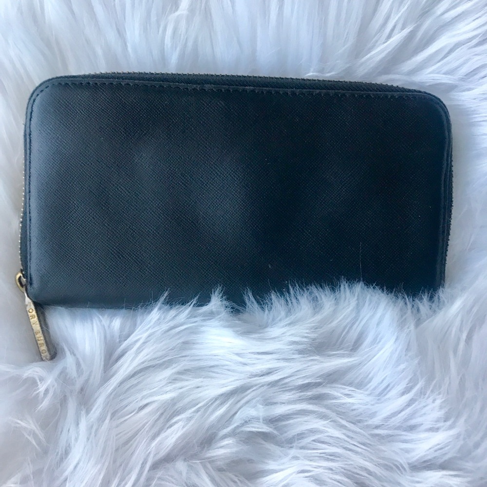 ⬇️REDUCED!! Tory Burch Continental Wallet - Picture 2 of 8